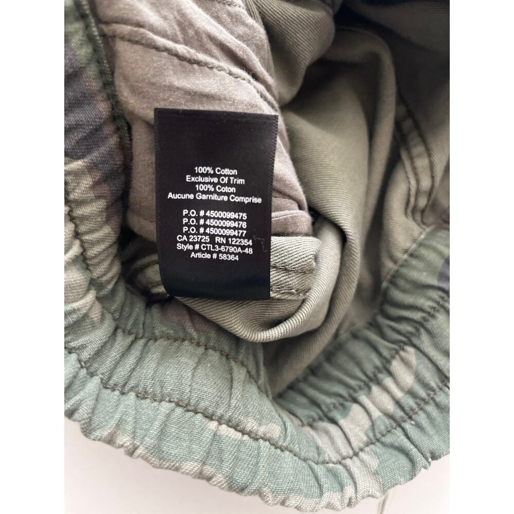 Artiza TNA Camouflage Joggers Sweatpants S Women Green Cuffed Travel Athleisure - Picture 5 of 11